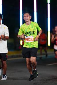 BIB: 21943
                            <button type="button" onclick="openModal(14803053)" class="btn btn-primary btn-sm float-right btn-popup" data-toggle="modal" data-target=".modal-high-quality">
                        <i class="fas fa-shopping-cart"></i> Add to Cart
                    </button>
                                            <button type="button" onclick="isThisMe(14803053, true)" class="btn btn-success btn-sm float-right btn-popup btn-isme hidden" data-toggle="tooltip" data-placement="bottom" title="นี่คือรูปของคุณใช่ไหม คลิกที่นี่เพื่อเอาเข้าอัลบั้ม">
                        <i class="fas fa-plus"></i> Add to album
                    </button>
                    <button type="button" onclick="isThisMe(14803053, false)" class="btn btn-warning btn-sm float-right btn-popup btn-isnotme hidden">
                        <i class="fas fa-ban"></i> Remove from album
                    </button>