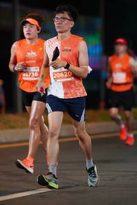 BIB: 25736, 20620
                            <button type="button" onclick="openModal(14789640)" class="btn btn-primary btn-sm float-right btn-popup" data-toggle="modal" data-target=".modal-high-quality">
                        <i class="fas fa-shopping-cart"></i> Add to Cart
                    </button>
                                            <button type="button" onclick="isThisMe(14789640, true)" class="btn btn-success btn-sm float-right btn-popup btn-isme hidden" data-toggle="tooltip" data-placement="bottom" title="นี่คือรูปของคุณใช่ไหม คลิกที่นี่เพื่อเอาเข้าอัลบั้ม">
                        <i class="fas fa-plus"></i> Add to album
                    </button>
                    <button type="button" onclick="isThisMe(14789640, false)" class="btn btn-warning btn-sm float-right btn-popup btn-isnotme hidden">
                        <i class="fas fa-ban"></i> Remove from album
                    </button>