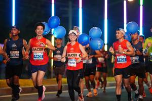 BIB: 40070, 42376
                            <button type="button" onclick="openModal(14578963)" class="btn btn-primary btn-sm float-right btn-popup" data-toggle="modal" data-target=".modal-high-quality">
                        <i class="fas fa-shopping-cart"></i> Add to Cart
                    </button>
                                            <button type="button" onclick="isThisMe(14578963, true)" class="btn btn-success btn-sm float-right btn-popup btn-isme hidden" data-toggle="tooltip" data-placement="bottom" title="นี่คือรูปของคุณใช่ไหม คลิกที่นี่เพื่อเอาเข้าอัลบั้ม">
                        <i class="fas fa-plus"></i> Add to album
                    </button>
                    <button type="button" onclick="isThisMe(14578963, false)" class="btn btn-warning btn-sm float-right btn-popup btn-isnotme hidden">
                        <i class="fas fa-ban"></i> Remove from album
                    </button>