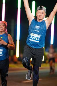 BIB: 202, 40762
                            <button type="button" onclick="openModal(14631674)" class="btn btn-primary btn-sm float-right btn-popup" data-toggle="modal" data-target=".modal-high-quality">
                        <i class="fas fa-shopping-cart"></i> Add to Cart
                    </button>
                                            <button type="button" onclick="isThisMe(14631674, true)" class="btn btn-success btn-sm float-right btn-popup btn-isme hidden" data-toggle="tooltip" data-placement="bottom" title="นี่คือรูปของคุณใช่ไหม คลิกที่นี่เพื่อเอาเข้าอัลบั้ม">
                        <i class="fas fa-plus"></i> Add to album
                    </button>
                    <button type="button" onclick="isThisMe(14631674, false)" class="btn btn-warning btn-sm float-right btn-popup btn-isnotme hidden">
                        <i class="fas fa-ban"></i> Remove from album
                    </button>