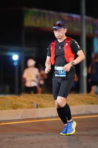 BIB: 40060
                            <button type="button" onclick="openModal(14616243)" class="btn btn-primary btn-sm float-right btn-popup" data-toggle="modal" data-target=".modal-high-quality">
                        <i class="fas fa-shopping-cart"></i> Add to Cart
                    </button>
                                            <button type="button" onclick="isThisMe(14616243, true)" class="btn btn-success btn-sm float-right btn-popup btn-isme hidden" data-toggle="tooltip" data-placement="bottom" title="นี่คือรูปของคุณใช่ไหม คลิกที่นี่เพื่อเอาเข้าอัลบั้ม">
                        <i class="fas fa-plus"></i> Add to album
                    </button>
                    <button type="button" onclick="isThisMe(14616243, false)" class="btn btn-warning btn-sm float-right btn-popup btn-isnotme hidden">
                        <i class="fas fa-ban"></i> Remove from album
                    </button>