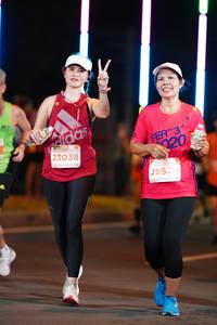 BIB: 23038, 020, 29520
                            <button type="button" onclick="openModal(14724468)" class="btn btn-primary btn-sm float-right btn-popup" data-toggle="modal" data-target=".modal-high-quality">
                        <i class="fas fa-shopping-cart"></i> Add to Cart
                    </button>
                                            <button type="button" onclick="isThisMe(14724468, true)" class="btn btn-success btn-sm float-right btn-popup btn-isme hidden" data-toggle="tooltip" data-placement="bottom" title="นี่คือรูปของคุณใช่ไหม คลิกที่นี่เพื่อเอาเข้าอัลบั้ม">
                        <i class="fas fa-plus"></i> Add to album
                    </button>
                    <button type="button" onclick="isThisMe(14724468, false)" class="btn btn-warning btn-sm float-right btn-popup btn-isnotme hidden">
                        <i class="fas fa-ban"></i> Remove from album
                    </button>