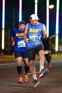 BIB: 40085, 4257
                            <button type="button" onclick="openModal(14660924)" class="btn btn-primary btn-sm float-right btn-popup" data-toggle="modal" data-target=".modal-high-quality">
                        <i class="fas fa-shopping-cart"></i> Add to Cart
                    </button>
                                            <button type="button" onclick="isThisMe(14660924, true)" class="btn btn-success btn-sm float-right btn-popup btn-isme hidden" data-toggle="tooltip" data-placement="bottom" title="นี่คือรูปของคุณใช่ไหม คลิกที่นี่เพื่อเอาเข้าอัลบั้ม">
                        <i class="fas fa-plus"></i> Add to album
                    </button>
                    <button type="button" onclick="isThisMe(14660924, false)" class="btn btn-warning btn-sm float-right btn-popup btn-isnotme hidden">
                        <i class="fas fa-ban"></i> Remove from album
                    </button>