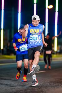 BIB: 008, 4257
                            <button type="button" onclick="openModal(15719698)" class="btn btn-primary btn-sm float-right btn-popup" data-toggle="modal" data-target=".modal-high-quality">
                        <i class="fas fa-shopping-cart"></i> Add to Cart
                    </button>
                                            <button type="button" onclick="isThisMe(15719698, true)" class="btn btn-success btn-sm float-right btn-popup btn-isme hidden" data-toggle="tooltip" data-placement="bottom" title="นี่คือรูปของคุณใช่ไหม คลิกที่นี่เพื่อเอาเข้าอัลบั้ม">
                        <i class="fas fa-plus"></i> Add to album
                    </button>
                    <button type="button" onclick="isThisMe(15719698, false)" class="btn btn-warning btn-sm float-right btn-popup btn-isnotme hidden">
                        <i class="fas fa-ban"></i> Remove from album
                    </button>