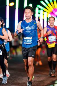 BIB: 021, 45369, 1317
                            <button type="button" onclick="openModal(15706042)" class="btn btn-primary btn-sm float-right btn-popup" data-toggle="modal" data-target=".modal-high-quality">
                        <i class="fas fa-shopping-cart"></i> Add to Cart
                    </button>
                                            <button type="button" onclick="isThisMe(15706042, true)" class="btn btn-success btn-sm float-right btn-popup btn-isme hidden" data-toggle="tooltip" data-placement="bottom" title="นี่คือรูปของคุณใช่ไหม คลิกที่นี่เพื่อเอาเข้าอัลบั้ม">
                        <i class="fas fa-plus"></i> Add to album
                    </button>
                    <button type="button" onclick="isThisMe(15706042, false)" class="btn btn-warning btn-sm float-right btn-popup btn-isnotme hidden">
                        <i class="fas fa-ban"></i> Remove from album
                    </button>