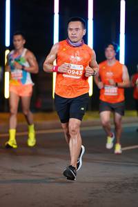 BIB: 0943
                            <button type="button" onclick="openModal(14769386)" class="btn btn-primary btn-sm float-right btn-popup" data-toggle="modal" data-target=".modal-high-quality">
                        <i class="fas fa-shopping-cart"></i> Add to Cart
                    </button>
                                            <button type="button" onclick="isThisMe(14769386, true)" class="btn btn-success btn-sm float-right btn-popup btn-isme hidden" data-toggle="tooltip" data-placement="bottom" title="นี่คือรูปของคุณใช่ไหม คลิกที่นี่เพื่อเอาเข้าอัลบั้ม">
                        <i class="fas fa-plus"></i> Add to album
                    </button>
                    <button type="button" onclick="isThisMe(14769386, false)" class="btn btn-warning btn-sm float-right btn-popup btn-isnotme hidden">
                        <i class="fas fa-ban"></i> Remove from album
                    </button>