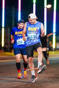 BIB: 40085, 4257
                            <button type="button" onclick="openModal(15719701)" class="btn btn-primary btn-sm float-right btn-popup" data-toggle="modal" data-target=".modal-high-quality">
                        <i class="fas fa-shopping-cart"></i> Add to Cart
                    </button>
                                            <button type="button" onclick="isThisMe(15719701, true)" class="btn btn-success btn-sm float-right btn-popup btn-isme hidden" data-toggle="tooltip" data-placement="bottom" title="นี่คือรูปของคุณใช่ไหม คลิกที่นี่เพื่อเอาเข้าอัลบั้ม">
                        <i class="fas fa-plus"></i> Add to album
                    </button>
                    <button type="button" onclick="isThisMe(15719701, false)" class="btn btn-warning btn-sm float-right btn-popup btn-isnotme hidden">
                        <i class="fas fa-ban"></i> Remove from album
                    </button>