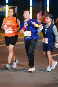 BIB: 23240, 23106, 066
                            <button type="button" onclick="openModal(14693449)" class="btn btn-primary btn-sm float-right btn-popup" data-toggle="modal" data-target=".modal-high-quality">
                        <i class="fas fa-shopping-cart"></i> Add to Cart
                    </button>
                                            <button type="button" onclick="isThisMe(14693449, true)" class="btn btn-success btn-sm float-right btn-popup btn-isme hidden" data-toggle="tooltip" data-placement="bottom" title="นี่คือรูปของคุณใช่ไหม คลิกที่นี่เพื่อเอาเข้าอัลบั้ม">
                        <i class="fas fa-plus"></i> Add to album
                    </button>
                    <button type="button" onclick="isThisMe(14693449, false)" class="btn btn-warning btn-sm float-right btn-popup btn-isnotme hidden">
                        <i class="fas fa-ban"></i> Remove from album
                    </button>