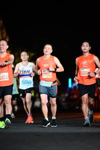 BIB: 0467, 26208, 2112, 40474
                            <button type="button" onclick="openModal(13818776)" class="btn btn-primary btn-sm float-right btn-popup" data-toggle="modal" data-target=".modal-high-quality">
                        <i class="fas fa-shopping-cart"></i> Add to Cart
                    </button>
                                            <button type="button" onclick="isThisMe(13818776, true)" class="btn btn-success btn-sm float-right btn-popup btn-isme hidden" data-toggle="tooltip" data-placement="bottom" title="นี่คือรูปของคุณใช่ไหม คลิกที่นี่เพื่อเอาเข้าอัลบั้ม">
                        <i class="fas fa-plus"></i> Add to album
                    </button>
                    <button type="button" onclick="isThisMe(13818776, false)" class="btn btn-warning btn-sm float-right btn-popup btn-isnotme hidden">
                        <i class="fas fa-ban"></i> Remove from album
                    </button>