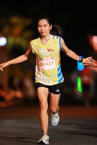 BIB: 28427
                            <button type="button" onclick="openModal(13926351)" class="btn btn-primary btn-sm float-right btn-popup" data-toggle="modal" data-target=".modal-high-quality">
                        <i class="fas fa-shopping-cart"></i> Add to Cart
                    </button>
                                            <button type="button" onclick="isThisMe(13926351, true)" class="btn btn-success btn-sm float-right btn-popup btn-isme hidden" data-toggle="tooltip" data-placement="bottom" title="นี่คือรูปของคุณใช่ไหม คลิกที่นี่เพื่อเอาเข้าอัลบั้ม">
                        <i class="fas fa-plus"></i> Add to album
                    </button>
                    <button type="button" onclick="isThisMe(13926351, false)" class="btn btn-warning btn-sm float-right btn-popup btn-isnotme hidden">
                        <i class="fas fa-ban"></i> Remove from album
                    </button>