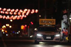 BIB: 75972
                            <button type="button" onclick="openModal(14870607)" class="btn btn-primary btn-sm float-right btn-popup" data-toggle="modal" data-target=".modal-high-quality">
                        <i class="fas fa-shopping-cart"></i> Add to Cart
                    </button>
                                            <button type="button" onclick="isThisMe(14870607, true)" class="btn btn-success btn-sm float-right btn-popup btn-isme hidden" data-toggle="tooltip" data-placement="bottom" title="นี่คือรูปของคุณใช่ไหม คลิกที่นี่เพื่อเอาเข้าอัลบั้ม">
                        <i class="fas fa-plus"></i> Add to album
                    </button>
                    <button type="button" onclick="isThisMe(14870607, false)" class="btn btn-warning btn-sm float-right btn-popup btn-isnotme hidden">
                        <i class="fas fa-ban"></i> Remove from album
                    </button>