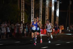 BIB: 450, 41118
                            <button type="button" onclick="openModal(15781834)" class="btn btn-primary btn-sm float-right btn-popup" data-toggle="modal" data-target=".modal-high-quality">
                        <i class="fas fa-shopping-cart"></i> Add to Cart
                    </button>
                                            <button type="button" onclick="isThisMe(15781834, true)" class="btn btn-success btn-sm float-right btn-popup btn-isme hidden" data-toggle="tooltip" data-placement="bottom" title="นี่คือรูปของคุณใช่ไหม คลิกที่นี่เพื่อเอาเข้าอัลบั้ม">
                        <i class="fas fa-plus"></i> Add to album
                    </button>
                    <button type="button" onclick="isThisMe(15781834, false)" class="btn btn-warning btn-sm float-right btn-popup btn-isnotme hidden">
                        <i class="fas fa-ban"></i> Remove from album
                    </button>