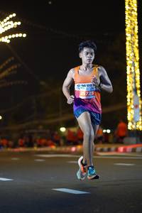 BIB: 25725
                            <button type="button" onclick="openModal(15751114)" class="btn btn-primary btn-sm float-right btn-popup" data-toggle="modal" data-target=".modal-high-quality">
                        <i class="fas fa-shopping-cart"></i> Add to Cart
                    </button>
                                            <button type="button" onclick="isThisMe(15751114, true)" class="btn btn-success btn-sm float-right btn-popup btn-isme hidden" data-toggle="tooltip" data-placement="bottom" title="นี่คือรูปของคุณใช่ไหม คลิกที่นี่เพื่อเอาเข้าอัลบั้ม">
                        <i class="fas fa-plus"></i> Add to album
                    </button>
                    <button type="button" onclick="isThisMe(15751114, false)" class="btn btn-warning btn-sm float-right btn-popup btn-isnotme hidden">
                        <i class="fas fa-ban"></i> Remove from album
                    </button>