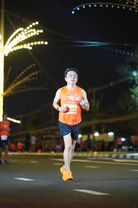 BIB: 104
                            <button type="button" onclick="openModal(15740698)" class="btn btn-primary btn-sm float-right btn-popup" data-toggle="modal" data-target=".modal-high-quality">
                        <i class="fas fa-shopping-cart"></i> Add to Cart
                    </button>
                                            <button type="button" onclick="isThisMe(15740698, true)" class="btn btn-success btn-sm float-right btn-popup btn-isme hidden" data-toggle="tooltip" data-placement="bottom" title="นี่คือรูปของคุณใช่ไหม คลิกที่นี่เพื่อเอาเข้าอัลบั้ม">
                        <i class="fas fa-plus"></i> Add to album
                    </button>
                    <button type="button" onclick="isThisMe(15740698, false)" class="btn btn-warning btn-sm float-right btn-popup btn-isnotme hidden">
                        <i class="fas fa-ban"></i> Remove from album
                    </button>