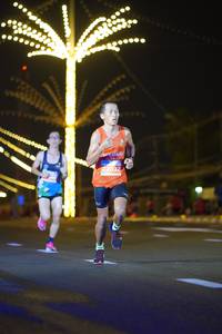 BIB: 22022
                            <button type="button" onclick="openModal(15746003)" class="btn btn-primary btn-sm float-right btn-popup" data-toggle="modal" data-target=".modal-high-quality">
                        <i class="fas fa-shopping-cart"></i> Add to Cart
                    </button>
                                            <button type="button" onclick="isThisMe(15746003, true)" class="btn btn-success btn-sm float-right btn-popup btn-isme hidden" data-toggle="tooltip" data-placement="bottom" title="นี่คือรูปของคุณใช่ไหม คลิกที่นี่เพื่อเอาเข้าอัลบั้ม">
                        <i class="fas fa-plus"></i> Add to album
                    </button>
                    <button type="button" onclick="isThisMe(15746003, false)" class="btn btn-warning btn-sm float-right btn-popup btn-isnotme hidden">
                        <i class="fas fa-ban"></i> Remove from album
                    </button>