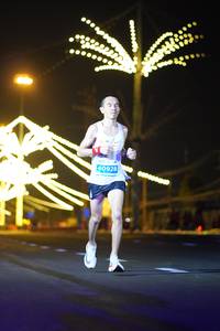 BIB: 40928
                            <button type="button" onclick="openModal(15746837)" class="btn btn-primary btn-sm float-right btn-popup" data-toggle="modal" data-target=".modal-high-quality">
                        <i class="fas fa-shopping-cart"></i> Add to Cart
                    </button>
                                            <button type="button" onclick="isThisMe(15746837, true)" class="btn btn-success btn-sm float-right btn-popup btn-isme hidden" data-toggle="tooltip" data-placement="bottom" title="นี่คือรูปของคุณใช่ไหม คลิกที่นี่เพื่อเอาเข้าอัลบั้ม">
                        <i class="fas fa-plus"></i> Add to album
                    </button>
                    <button type="button" onclick="isThisMe(15746837, false)" class="btn btn-warning btn-sm float-right btn-popup btn-isnotme hidden">
                        <i class="fas fa-ban"></i> Remove from album
                    </button>