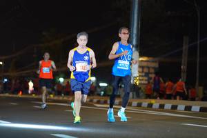 BIB: 41175
                            <button type="button" onclick="openModal(15735136)" class="btn btn-primary btn-sm float-right btn-popup" data-toggle="modal" data-target=".modal-high-quality">
                        <i class="fas fa-shopping-cart"></i> Add to Cart
                    </button>
                                            <button type="button" onclick="isThisMe(15735136, true)" class="btn btn-success btn-sm float-right btn-popup btn-isme hidden" data-toggle="tooltip" data-placement="bottom" title="นี่คือรูปของคุณใช่ไหม คลิกที่นี่เพื่อเอาเข้าอัลบั้ม">
                        <i class="fas fa-plus"></i> Add to album
                    </button>
                    <button type="button" onclick="isThisMe(15735136, false)" class="btn btn-warning btn-sm float-right btn-popup btn-isnotme hidden">
                        <i class="fas fa-ban"></i> Remove from album
                    </button>
