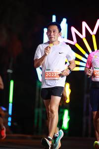 BIB: 20225
                            <button type="button" onclick="openModal(14089738)" class="btn btn-primary btn-sm float-right btn-popup" data-toggle="modal" data-target=".modal-high-quality">
                        <i class="fas fa-shopping-cart"></i> Add to Cart
                    </button>
                                            <button type="button" onclick="isThisMe(14089738, true)" class="btn btn-success btn-sm float-right btn-popup btn-isme hidden" data-toggle="tooltip" data-placement="bottom" title="นี่คือรูปของคุณใช่ไหม คลิกที่นี่เพื่อเอาเข้าอัลบั้ม">
                        <i class="fas fa-plus"></i> Add to album
                    </button>
                    <button type="button" onclick="isThisMe(14089738, false)" class="btn btn-warning btn-sm float-right btn-popup btn-isnotme hidden">
                        <i class="fas fa-ban"></i> Remove from album
                    </button>