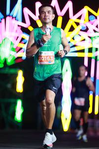 BIB: 20163
                            <button type="button" onclick="openModal(14074983)" class="btn btn-primary btn-sm float-right btn-popup" data-toggle="modal" data-target=".modal-high-quality">
                        <i class="fas fa-shopping-cart"></i> Add to Cart
                    </button>
                                            <button type="button" onclick="isThisMe(14074983, true)" class="btn btn-success btn-sm float-right btn-popup btn-isme hidden" data-toggle="tooltip" data-placement="bottom" title="นี่คือรูปของคุณใช่ไหม คลิกที่นี่เพื่อเอาเข้าอัลบั้ม">
                        <i class="fas fa-plus"></i> Add to album
                    </button>
                    <button type="button" onclick="isThisMe(14074983, false)" class="btn btn-warning btn-sm float-right btn-popup btn-isnotme hidden">
                        <i class="fas fa-ban"></i> Remove from album
                    </button>