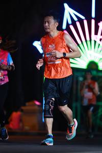 BIB: 162
                            <button type="button" onclick="openModal(14171318)" class="btn btn-primary btn-sm float-right btn-popup" data-toggle="modal" data-target=".modal-high-quality">
                        <i class="fas fa-shopping-cart"></i> Add to Cart
                    </button>
                                            <button type="button" onclick="isThisMe(14171318, true)" class="btn btn-success btn-sm float-right btn-popup btn-isme hidden" data-toggle="tooltip" data-placement="bottom" title="นี่คือรูปของคุณใช่ไหม คลิกที่นี่เพื่อเอาเข้าอัลบั้ม">
                        <i class="fas fa-plus"></i> Add to album
                    </button>
                    <button type="button" onclick="isThisMe(14171318, false)" class="btn btn-warning btn-sm float-right btn-popup btn-isnotme hidden">
                        <i class="fas fa-ban"></i> Remove from album
                    </button>