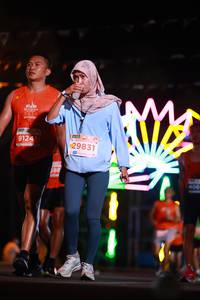 BIB: 9124, 29831, 406
                            <button type="button" onclick="openModal(14159250)" class="btn btn-primary btn-sm float-right btn-popup" data-toggle="modal" data-target=".modal-high-quality">
                        <i class="fas fa-shopping-cart"></i> Add to Cart
                    </button>
                                            <button type="button" onclick="isThisMe(14159250, true)" class="btn btn-success btn-sm float-right btn-popup btn-isme hidden" data-toggle="tooltip" data-placement="bottom" title="นี่คือรูปของคุณใช่ไหม คลิกที่นี่เพื่อเอาเข้าอัลบั้ม">
                        <i class="fas fa-plus"></i> Add to album
                    </button>
                    <button type="button" onclick="isThisMe(14159250, false)" class="btn btn-warning btn-sm float-right btn-popup btn-isnotme hidden">
                        <i class="fas fa-ban"></i> Remove from album
                    </button>