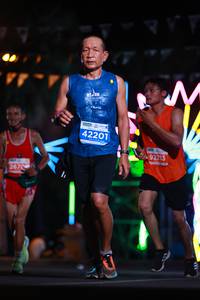 BIB: 42201, 92213, 2670
                            <button type="button" onclick="openModal(14175946)" class="btn btn-primary btn-sm float-right btn-popup" data-toggle="modal" data-target=".modal-high-quality">
                        <i class="fas fa-shopping-cart"></i> Add to Cart
                    </button>
                                            <button type="button" onclick="isThisMe(14175946, true)" class="btn btn-success btn-sm float-right btn-popup btn-isme hidden" data-toggle="tooltip" data-placement="bottom" title="นี่คือรูปของคุณใช่ไหม คลิกที่นี่เพื่อเอาเข้าอัลบั้ม">
                        <i class="fas fa-plus"></i> Add to album
                    </button>
                    <button type="button" onclick="isThisMe(14175946, false)" class="btn btn-warning btn-sm float-right btn-popup btn-isnotme hidden">
                        <i class="fas fa-ban"></i> Remove from album
                    </button>