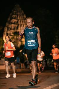 BIB: 42201, 2850
                            <button type="button" onclick="openModal(15606694)" class="btn btn-primary btn-sm float-right btn-popup" data-toggle="modal" data-target=".modal-high-quality">
                        <i class="fas fa-shopping-cart"></i> Add to Cart
                    </button>
                                            <button type="button" onclick="isThisMe(15606694, true)" class="btn btn-success btn-sm float-right btn-popup btn-isme hidden" data-toggle="tooltip" data-placement="bottom" title="นี่คือรูปของคุณใช่ไหม คลิกที่นี่เพื่อเอาเข้าอัลบั้ม">
                        <i class="fas fa-plus"></i> Add to album
                    </button>
                    <button type="button" onclick="isThisMe(15606694, false)" class="btn btn-warning btn-sm float-right btn-popup btn-isnotme hidden">
                        <i class="fas fa-ban"></i> Remove from album
                    </button>