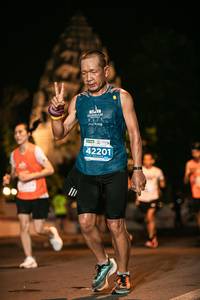 BIB: 207, 42201
                            <button type="button" onclick="openModal(15606698)" class="btn btn-primary btn-sm float-right btn-popup" data-toggle="modal" data-target=".modal-high-quality">
                        <i class="fas fa-shopping-cart"></i> Add to Cart
                    </button>
                                            <button type="button" onclick="isThisMe(15606698, true)" class="btn btn-success btn-sm float-right btn-popup btn-isme hidden" data-toggle="tooltip" data-placement="bottom" title="นี่คือรูปของคุณใช่ไหม คลิกที่นี่เพื่อเอาเข้าอัลบั้ม">
                        <i class="fas fa-plus"></i> Add to album
                    </button>
                    <button type="button" onclick="isThisMe(15606698, false)" class="btn btn-warning btn-sm float-right btn-popup btn-isnotme hidden">
                        <i class="fas fa-ban"></i> Remove from album
                    </button>
