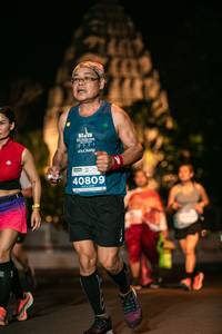 BIB: 202, 40809
                            <button type="button" onclick="openModal(15806544)" class="btn btn-primary btn-sm float-right btn-popup" data-toggle="modal" data-target=".modal-high-quality">
                        <i class="fas fa-shopping-cart"></i> Add to Cart
                    </button>
                                            <button type="button" onclick="isThisMe(15806544, true)" class="btn btn-success btn-sm float-right btn-popup btn-isme hidden" data-toggle="tooltip" data-placement="bottom" title="นี่คือรูปของคุณใช่ไหม คลิกที่นี่เพื่อเอาเข้าอัลบั้ม">
                        <i class="fas fa-plus"></i> Add to album
                    </button>
                    <button type="button" onclick="isThisMe(15806544, false)" class="btn btn-warning btn-sm float-right btn-popup btn-isnotme hidden">
                        <i class="fas fa-ban"></i> Remove from album
                    </button>