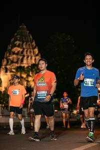 BIB: 400, 45998
                            <button type="button" onclick="openModal(15529635)" class="btn btn-primary btn-sm float-right btn-popup" data-toggle="modal" data-target=".modal-high-quality">
                        <i class="fas fa-shopping-cart"></i> Add to Cart
                    </button>
                                            <button type="button" onclick="isThisMe(15529635, true)" class="btn btn-success btn-sm float-right btn-popup btn-isme hidden" data-toggle="tooltip" data-placement="bottom" title="นี่คือรูปของคุณใช่ไหม คลิกที่นี่เพื่อเอาเข้าอัลบั้ม">
                        <i class="fas fa-plus"></i> Add to album
                    </button>
                    <button type="button" onclick="isThisMe(15529635, false)" class="btn btn-warning btn-sm float-right btn-popup btn-isnotme hidden">
                        <i class="fas fa-ban"></i> Remove from album
                    </button>