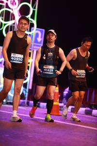BIB: 40950, 41429, 17064
                            <button type="button" onclick="openModal(13872951)" class="btn btn-primary btn-sm float-right btn-popup" data-toggle="modal" data-target=".modal-high-quality">
                        <i class="fas fa-shopping-cart"></i> Add to Cart
                    </button>
                                            <button type="button" onclick="isThisMe(13872951, true)" class="btn btn-success btn-sm float-right btn-popup btn-isme hidden" data-toggle="tooltip" data-placement="bottom" title="นี่คือรูปของคุณใช่ไหม คลิกที่นี่เพื่อเอาเข้าอัลบั้ม">
                        <i class="fas fa-plus"></i> Add to album
                    </button>
                    <button type="button" onclick="isThisMe(13872951, false)" class="btn btn-warning btn-sm float-right btn-popup btn-isnotme hidden">
                        <i class="fas fa-ban"></i> Remove from album
                    </button>
