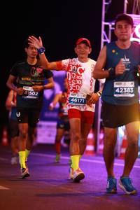 BIB: 42383, 41502
                            <button type="button" onclick="openModal(13882293)" class="btn btn-primary btn-sm float-right btn-popup" data-toggle="modal" data-target=".modal-high-quality">
                        <i class="fas fa-shopping-cart"></i> Add to Cart
                    </button>
                                            <button type="button" onclick="isThisMe(13882293, true)" class="btn btn-success btn-sm float-right btn-popup btn-isme hidden" data-toggle="tooltip" data-placement="bottom" title="นี่คือรูปของคุณใช่ไหม คลิกที่นี่เพื่อเอาเข้าอัลบั้ม">
                        <i class="fas fa-plus"></i> Add to album
                    </button>
                    <button type="button" onclick="isThisMe(13882293, false)" class="btn btn-warning btn-sm float-right btn-popup btn-isnotme hidden">
                        <i class="fas fa-ban"></i> Remove from album
                    </button>