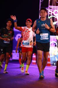 BIB: 42383, 502, 46171
                            <button type="button" onclick="openModal(13882252)" class="btn btn-primary btn-sm float-right btn-popup" data-toggle="modal" data-target=".modal-high-quality">
                        <i class="fas fa-shopping-cart"></i> Add to Cart
                    </button>
                                            <button type="button" onclick="isThisMe(13882252, true)" class="btn btn-success btn-sm float-right btn-popup btn-isme hidden" data-toggle="tooltip" data-placement="bottom" title="นี่คือรูปของคุณใช่ไหม คลิกที่นี่เพื่อเอาเข้าอัลบั้ม">
                        <i class="fas fa-plus"></i> Add to album
                    </button>
                    <button type="button" onclick="isThisMe(13882252, false)" class="btn btn-warning btn-sm float-right btn-popup btn-isnotme hidden">
                        <i class="fas fa-ban"></i> Remove from album
                    </button>