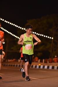 BIB: 22194
                            <button type="button" onclick="openModal(15026763)" class="btn btn-primary btn-sm float-right btn-popup" data-toggle="modal" data-target=".modal-high-quality">
                        <i class="fas fa-shopping-cart"></i> Add to Cart
                    </button>
                                            <button type="button" onclick="isThisMe(15026763, true)" class="btn btn-success btn-sm float-right btn-popup btn-isme hidden" data-toggle="tooltip" data-placement="bottom" title="นี่คือรูปของคุณใช่ไหม คลิกที่นี่เพื่อเอาเข้าอัลบั้ม">
                        <i class="fas fa-plus"></i> Add to album
                    </button>
                    <button type="button" onclick="isThisMe(15026763, false)" class="btn btn-warning btn-sm float-right btn-popup btn-isnotme hidden">
                        <i class="fas fa-ban"></i> Remove from album
                    </button>