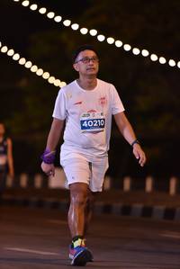 BIB: 40210
                            <button type="button" onclick="openModal(14935024)" class="btn btn-primary btn-sm float-right btn-popup" data-toggle="modal" data-target=".modal-high-quality">
                        <i class="fas fa-shopping-cart"></i> Add to Cart
                    </button>
                                            <button type="button" onclick="isThisMe(14935024, true)" class="btn btn-success btn-sm float-right btn-popup btn-isme hidden" data-toggle="tooltip" data-placement="bottom" title="นี่คือรูปของคุณใช่ไหม คลิกที่นี่เพื่อเอาเข้าอัลบั้ม">
                        <i class="fas fa-plus"></i> Add to album
                    </button>
                    <button type="button" onclick="isThisMe(14935024, false)" class="btn btn-warning btn-sm float-right btn-popup btn-isnotme hidden">
                        <i class="fas fa-ban"></i> Remove from album
                    </button>