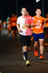 BIB: 203, 2142
                            <button type="button" onclick="openModal(14825982)" class="btn btn-primary btn-sm float-right btn-popup" data-toggle="modal" data-target=".modal-high-quality">
                        <i class="fas fa-shopping-cart"></i> Add to Cart
                    </button>
                                            <button type="button" onclick="isThisMe(14825982, true)" class="btn btn-success btn-sm float-right btn-popup btn-isme hidden" data-toggle="tooltip" data-placement="bottom" title="นี่คือรูปของคุณใช่ไหม คลิกที่นี่เพื่อเอาเข้าอัลบั้ม">
                        <i class="fas fa-plus"></i> Add to album
                    </button>
                    <button type="button" onclick="isThisMe(14825982, false)" class="btn btn-warning btn-sm float-right btn-popup btn-isnotme hidden">
                        <i class="fas fa-ban"></i> Remove from album
                    </button>