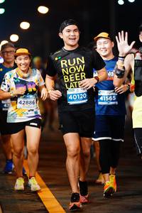 BIB: 42886, 40120, 41565
                            <button type="button" onclick="openModal(14628463)" class="btn btn-primary btn-sm float-right btn-popup" data-toggle="modal" data-target=".modal-high-quality">
                        <i class="fas fa-shopping-cart"></i> Add to Cart
                    </button>
                                            <button type="button" onclick="isThisMe(14628463, true)" class="btn btn-success btn-sm float-right btn-popup btn-isme hidden" data-toggle="tooltip" data-placement="bottom" title="นี่คือรูปของคุณใช่ไหม คลิกที่นี่เพื่อเอาเข้าอัลบั้ม">
                        <i class="fas fa-plus"></i> Add to album
                    </button>
                    <button type="button" onclick="isThisMe(14628463, false)" class="btn btn-warning btn-sm float-right btn-popup btn-isnotme hidden">
                        <i class="fas fa-ban"></i> Remove from album
                    </button>