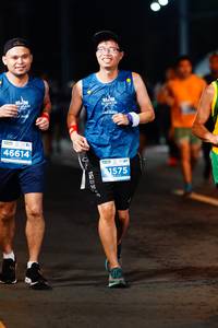 BIB: 46614, 1575
                            <button type="button" onclick="openModal(14633939)" class="btn btn-primary btn-sm float-right btn-popup" data-toggle="modal" data-target=".modal-high-quality">
                        <i class="fas fa-shopping-cart"></i> Add to Cart
                    </button>
                                            <button type="button" onclick="isThisMe(14633939, true)" class="btn btn-success btn-sm float-right btn-popup btn-isme hidden" data-toggle="tooltip" data-placement="bottom" title="นี่คือรูปของคุณใช่ไหม คลิกที่นี่เพื่อเอาเข้าอัลบั้ม">
                        <i class="fas fa-plus"></i> Add to album
                    </button>
                    <button type="button" onclick="isThisMe(14633939, false)" class="btn btn-warning btn-sm float-right btn-popup btn-isnotme hidden">
                        <i class="fas fa-ban"></i> Remove from album
                    </button>