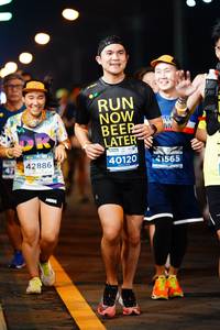 BIB: 42886, 40120, 41565
                            <button type="button" onclick="openModal(14628454)" class="btn btn-primary btn-sm float-right btn-popup" data-toggle="modal" data-target=".modal-high-quality">
                        <i class="fas fa-shopping-cart"></i> Add to Cart
                    </button>
                                            <button type="button" onclick="isThisMe(14628454, true)" class="btn btn-success btn-sm float-right btn-popup btn-isme hidden" data-toggle="tooltip" data-placement="bottom" title="นี่คือรูปของคุณใช่ไหม คลิกที่นี่เพื่อเอาเข้าอัลบั้ม">
                        <i class="fas fa-plus"></i> Add to album
                    </button>
                    <button type="button" onclick="isThisMe(14628454, false)" class="btn btn-warning btn-sm float-right btn-popup btn-isnotme hidden">
                        <i class="fas fa-ban"></i> Remove from album
                    </button>