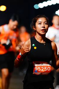 BIB: 95250, 1501
                            <button type="button" onclick="openModal(14922828)" class="btn btn-primary btn-sm float-right btn-popup" data-toggle="modal" data-target=".modal-high-quality">
                        <i class="fas fa-shopping-cart"></i> Add to Cart
                    </button>
                                            <button type="button" onclick="isThisMe(14922828, true)" class="btn btn-success btn-sm float-right btn-popup btn-isme hidden" data-toggle="tooltip" data-placement="bottom" title="นี่คือรูปของคุณใช่ไหม คลิกที่นี่เพื่อเอาเข้าอัลบั้ม">
                        <i class="fas fa-plus"></i> Add to album
                    </button>
                    <button type="button" onclick="isThisMe(14922828, false)" class="btn btn-warning btn-sm float-right btn-popup btn-isnotme hidden">
                        <i class="fas fa-ban"></i> Remove from album
                    </button>