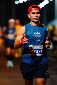 BIB: 2021, 47371
                            <button type="button" onclick="openModal(14624505)" class="btn btn-primary btn-sm float-right btn-popup" data-toggle="modal" data-target=".modal-high-quality">
                        <i class="fas fa-shopping-cart"></i> Add to Cart
                    </button>
                                            <button type="button" onclick="isThisMe(14624505, true)" class="btn btn-success btn-sm float-right btn-popup btn-isme hidden" data-toggle="tooltip" data-placement="bottom" title="นี่คือรูปของคุณใช่ไหม คลิกที่นี่เพื่อเอาเข้าอัลบั้ม">
                        <i class="fas fa-plus"></i> Add to album
                    </button>
                    <button type="button" onclick="isThisMe(14624505, false)" class="btn btn-warning btn-sm float-right btn-popup btn-isnotme hidden">
                        <i class="fas fa-ban"></i> Remove from album
                    </button>