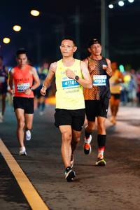 BIB: 400, 41181, 41934
                            <button type="button" onclick="openModal(14567926)" class="btn btn-primary btn-sm float-right btn-popup" data-toggle="modal" data-target=".modal-high-quality">
                        <i class="fas fa-shopping-cart"></i> Add to Cart
                    </button>
                                            <button type="button" onclick="isThisMe(14567926, true)" class="btn btn-success btn-sm float-right btn-popup btn-isme hidden" data-toggle="tooltip" data-placement="bottom" title="นี่คือรูปของคุณใช่ไหม คลิกที่นี่เพื่อเอาเข้าอัลบั้ม">
                        <i class="fas fa-plus"></i> Add to album
                    </button>
                    <button type="button" onclick="isThisMe(14567926, false)" class="btn btn-warning btn-sm float-right btn-popup btn-isnotme hidden">
                        <i class="fas fa-ban"></i> Remove from album
                    </button>