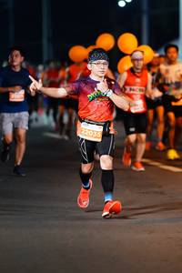 BIB: 200, 22035
                            <button type="button" onclick="openModal(14825313)" class="btn btn-primary btn-sm float-right btn-popup" data-toggle="modal" data-target=".modal-high-quality">
                        <i class="fas fa-shopping-cart"></i> Add to Cart
                    </button>
                                            <button type="button" onclick="isThisMe(14825313, true)" class="btn btn-success btn-sm float-right btn-popup btn-isme hidden" data-toggle="tooltip" data-placement="bottom" title="นี่คือรูปของคุณใช่ไหม คลิกที่นี่เพื่อเอาเข้าอัลบั้ม">
                        <i class="fas fa-plus"></i> Add to album
                    </button>
                    <button type="button" onclick="isThisMe(14825313, false)" class="btn btn-warning btn-sm float-right btn-popup btn-isnotme hidden">
                        <i class="fas fa-ban"></i> Remove from album
                    </button>