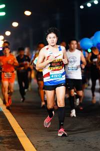 BIB: 1040, 41910
                            <button type="button" onclick="openModal(14573722)" class="btn btn-primary btn-sm float-right btn-popup" data-toggle="modal" data-target=".modal-high-quality">
                        <i class="fas fa-shopping-cart"></i> Add to Cart
                    </button>
                                            <button type="button" onclick="isThisMe(14573722, true)" class="btn btn-success btn-sm float-right btn-popup btn-isme hidden" data-toggle="tooltip" data-placement="bottom" title="นี่คือรูปของคุณใช่ไหม คลิกที่นี่เพื่อเอาเข้าอัลบั้ม">
                        <i class="fas fa-plus"></i> Add to album
                    </button>
                    <button type="button" onclick="isThisMe(14573722, false)" class="btn btn-warning btn-sm float-right btn-popup btn-isnotme hidden">
                        <i class="fas fa-ban"></i> Remove from album
                    </button>