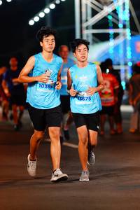 BIB: 10385, 13675, 
                            <button type="button" onclick="openModal(14405106)" class="btn btn-primary btn-sm float-right btn-popup" data-toggle="modal" data-target=".modal-high-quality">
                        <i class="fas fa-shopping-cart"></i> Add to Cart
                    </button>
                                            <button type="button" onclick="isThisMe(14405106, true)" class="btn btn-success btn-sm float-right btn-popup btn-isme hidden" data-toggle="tooltip" data-placement="bottom" title="นี่คือรูปของคุณใช่ไหม คลิกที่นี่เพื่อเอาเข้าอัลบั้ม">
                        <i class="fas fa-plus"></i> Add to album
                    </button>
                    <button type="button" onclick="isThisMe(14405106, false)" class="btn btn-warning btn-sm float-right btn-popup btn-isnotme hidden">
                        <i class="fas fa-ban"></i> Remove from album
                    </button>