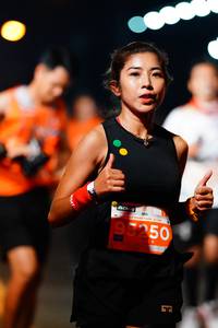 BIB: 93250
                            <button type="button" onclick="openModal(14922815)" class="btn btn-primary btn-sm float-right btn-popup" data-toggle="modal" data-target=".modal-high-quality">
                        <i class="fas fa-shopping-cart"></i> Add to Cart
                    </button>
                                            <button type="button" onclick="isThisMe(14922815, true)" class="btn btn-success btn-sm float-right btn-popup btn-isme hidden" data-toggle="tooltip" data-placement="bottom" title="นี่คือรูปของคุณใช่ไหม คลิกที่นี่เพื่อเอาเข้าอัลบั้ม">
                        <i class="fas fa-plus"></i> Add to album
                    </button>
                    <button type="button" onclick="isThisMe(14922815, false)" class="btn btn-warning btn-sm float-right btn-popup btn-isnotme hidden">
                        <i class="fas fa-ban"></i> Remove from album
                    </button>