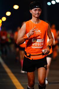 BIB: 20924
                            <button type="button" onclick="openModal(14860550)" class="btn btn-primary btn-sm float-right btn-popup" data-toggle="modal" data-target=".modal-high-quality">
                        <i class="fas fa-shopping-cart"></i> Add to Cart
                    </button>
                                            <button type="button" onclick="isThisMe(14860550, true)" class="btn btn-success btn-sm float-right btn-popup btn-isme hidden" data-toggle="tooltip" data-placement="bottom" title="นี่คือรูปของคุณใช่ไหม คลิกที่นี่เพื่อเอาเข้าอัลบั้ม">
                        <i class="fas fa-plus"></i> Add to album
                    </button>
                    <button type="button" onclick="isThisMe(14860550, false)" class="btn btn-warning btn-sm float-right btn-popup btn-isnotme hidden">
                        <i class="fas fa-ban"></i> Remove from album
                    </button>