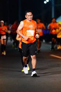 BIB: 205
                            <button type="button" onclick="openModal(14827952)" class="btn btn-primary btn-sm float-right btn-popup" data-toggle="modal" data-target=".modal-high-quality">
                        <i class="fas fa-shopping-cart"></i> Add to Cart
                    </button>
                                            <button type="button" onclick="isThisMe(14827952, true)" class="btn btn-success btn-sm float-right btn-popup btn-isme hidden" data-toggle="tooltip" data-placement="bottom" title="นี่คือรูปของคุณใช่ไหม คลิกที่นี่เพื่อเอาเข้าอัลบั้ม">
                        <i class="fas fa-plus"></i> Add to album
                    </button>
                    <button type="button" onclick="isThisMe(14827952, false)" class="btn btn-warning btn-sm float-right btn-popup btn-isnotme hidden">
                        <i class="fas fa-ban"></i> Remove from album
                    </button>