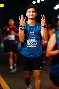 BIB: 2021, 40242
                            <button type="button" onclick="openModal(14629445)" class="btn btn-primary btn-sm float-right btn-popup" data-toggle="modal" data-target=".modal-high-quality">
                        <i class="fas fa-shopping-cart"></i> Add to Cart
                    </button>
                                            <button type="button" onclick="isThisMe(14629445, true)" class="btn btn-success btn-sm float-right btn-popup btn-isme hidden" data-toggle="tooltip" data-placement="bottom" title="นี่คือรูปของคุณใช่ไหม คลิกที่นี่เพื่อเอาเข้าอัลบั้ม">
                        <i class="fas fa-plus"></i> Add to album
                    </button>
                    <button type="button" onclick="isThisMe(14629445, false)" class="btn btn-warning btn-sm float-right btn-popup btn-isnotme hidden">
                        <i class="fas fa-ban"></i> Remove from album
                    </button>