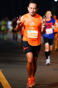 BIB: 2021, 22398
                            <button type="button" onclick="openModal(14807669)" class="btn btn-primary btn-sm float-right btn-popup" data-toggle="modal" data-target=".modal-high-quality">
                        <i class="fas fa-shopping-cart"></i> Add to Cart
                    </button>
                                            <button type="button" onclick="isThisMe(14807669, true)" class="btn btn-success btn-sm float-right btn-popup btn-isme hidden" data-toggle="tooltip" data-placement="bottom" title="นี่คือรูปของคุณใช่ไหม คลิกที่นี่เพื่อเอาเข้าอัลบั้ม">
                        <i class="fas fa-plus"></i> Add to album
                    </button>
                    <button type="button" onclick="isThisMe(14807669, false)" class="btn btn-warning btn-sm float-right btn-popup btn-isnotme hidden">
                        <i class="fas fa-ban"></i> Remove from album
                    </button>